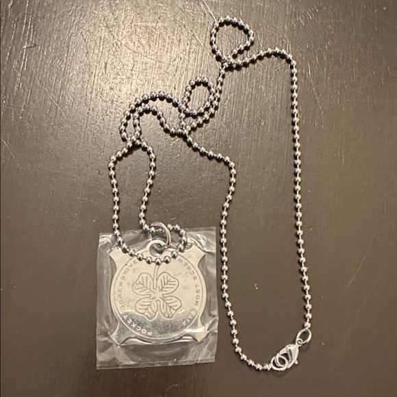 Marc Jacob’s Pocket Screwdriver Dog Tag Necklace - Picture 1 of 2